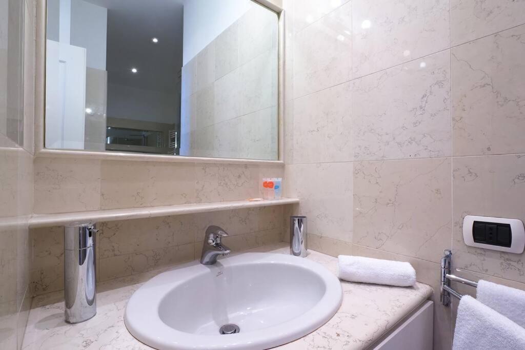 Ampio Bilocale City Life - Mirable Pm Milano Dış mekan fotoğraf