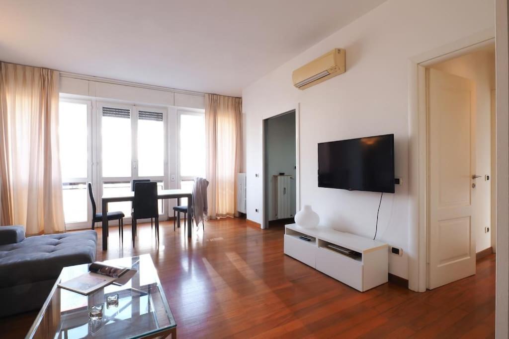 Ampio Bilocale City Life - Mirable Pm Milano Dış mekan fotoğraf