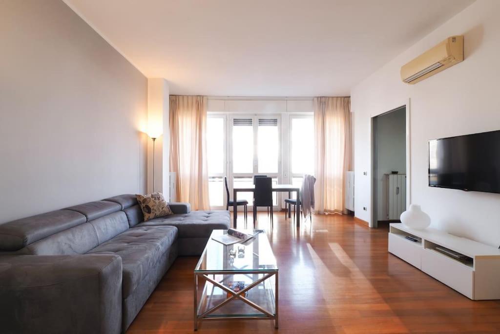 Ampio Bilocale City Life - Mirable Pm Milano Dış mekan fotoğraf
